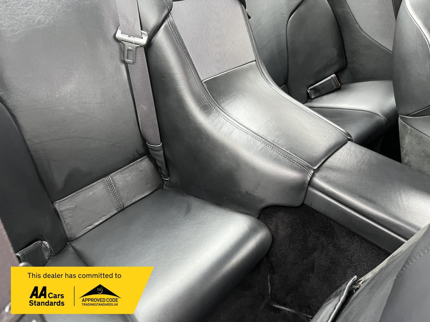 Used Aston Martin DB9 2005 for sale - 76282562: Photo 18