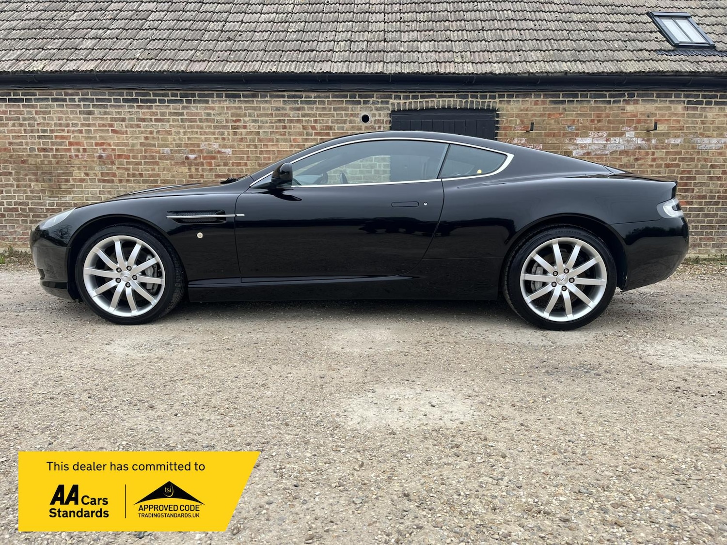 Used Aston Martin DB9 2005 for sale - 76282562: Photo 23