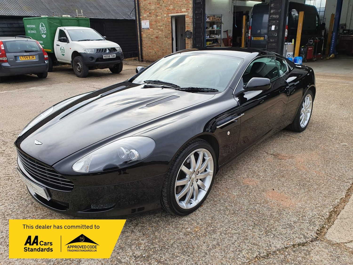 Used Aston Martin DB9 2005 for sale - 76282562: Photo 5