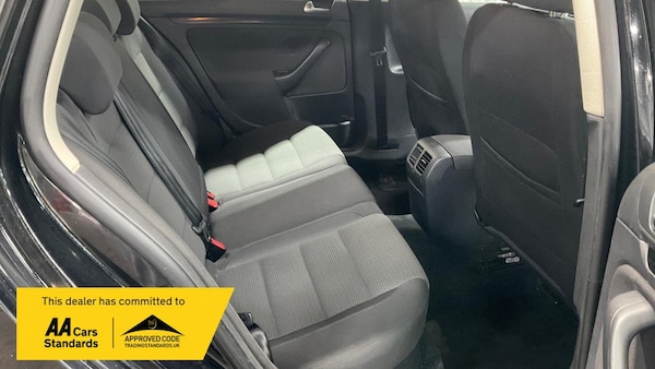 Used Volkswagen Golf 2011 for sale - 69177378: Photo 5
