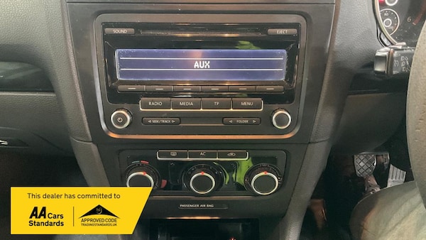 Used Volkswagen Golf 2011 for sale - 69177378: Photo 8