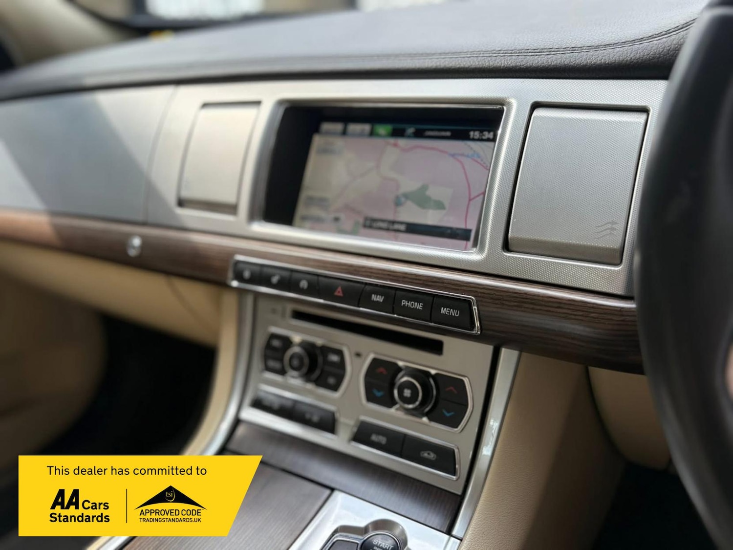 Used Jaguar XF 2014 for sale - 76172731: Photo 16