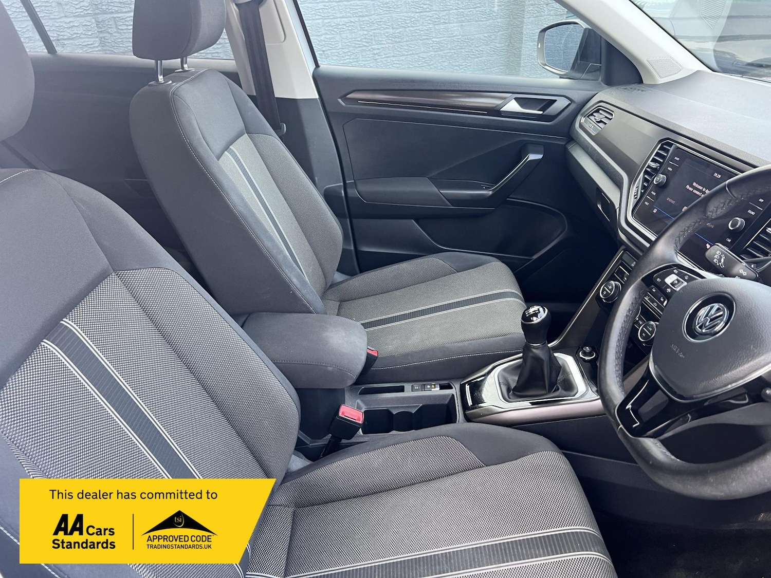 Used Volkswagen T-Roc 2019 for sale - 76131398: Photo 18