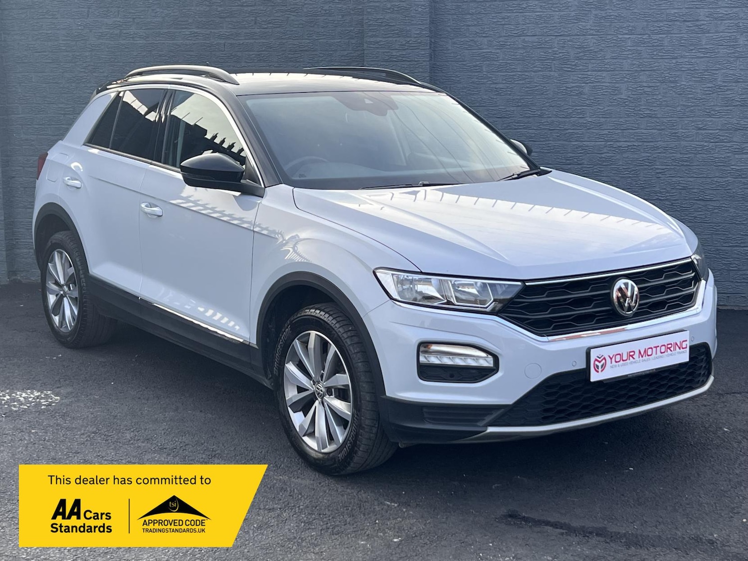 Used Volkswagen T-Roc 2019 for sale - 76131398: Photo 2