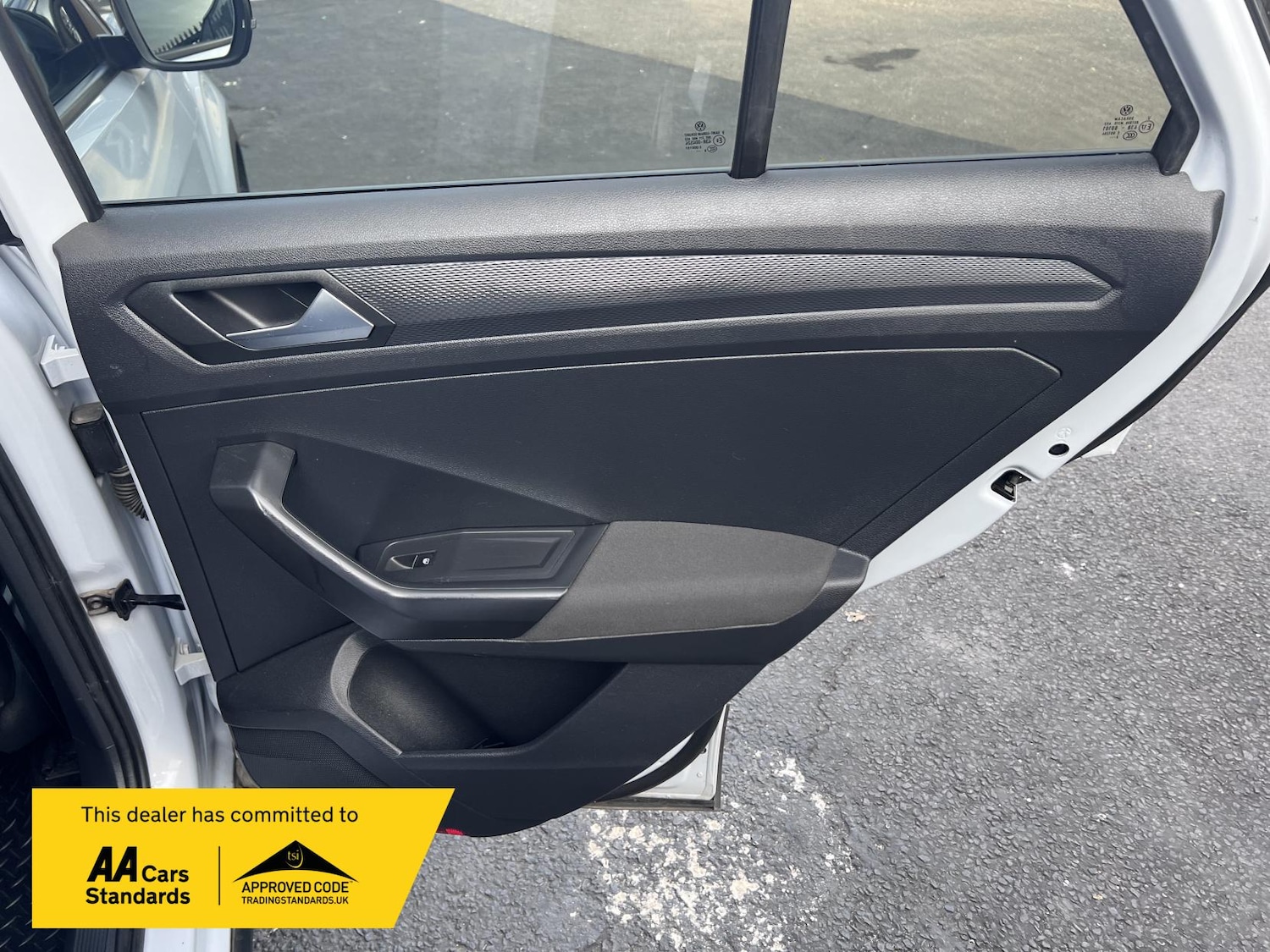 Used Volkswagen T-Roc 2019 for sale - 76131398: Photo 23