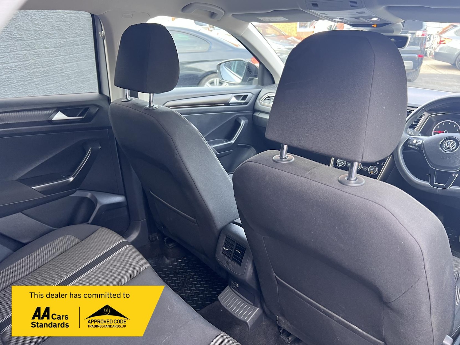 Used Volkswagen T-Roc 2019 for sale - 76131398: Photo 24