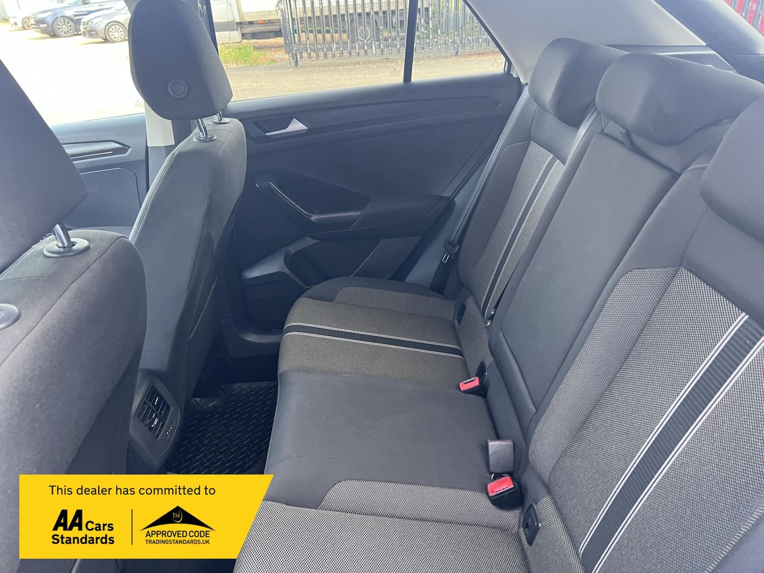 Used Volkswagen T-Roc 2019 for sale - 76131398: Photo 29