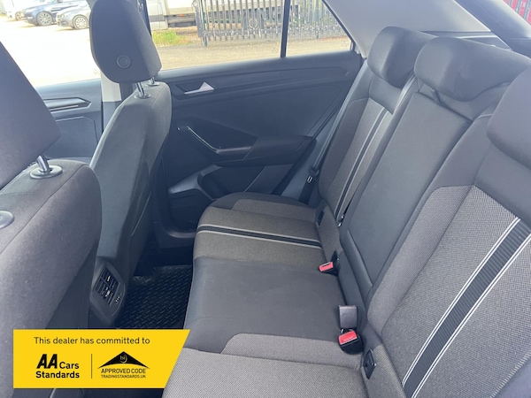 Used Volkswagen T-Roc 2019 for sale - 76131398: Photo 29