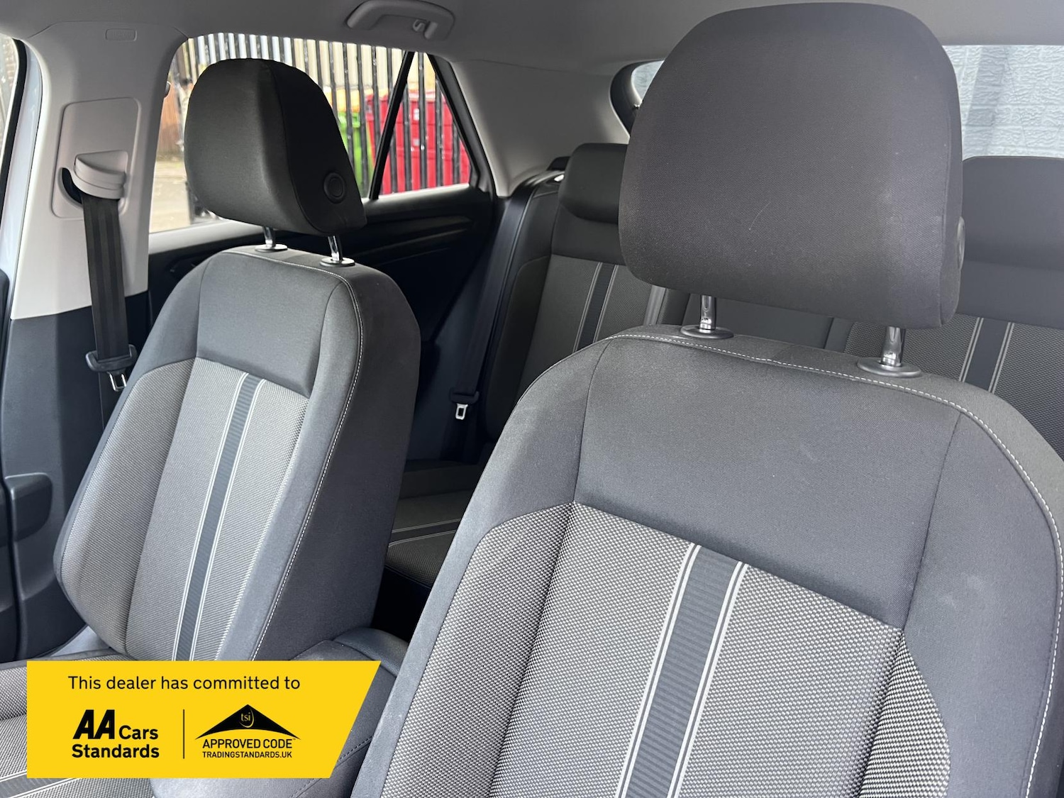 Used Volkswagen T-Roc 2019 for sale - 76131398: Photo 34