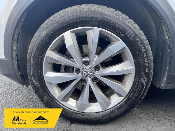Used Volkswagen T-Roc 2019 for sale - 76131398: Photo 36