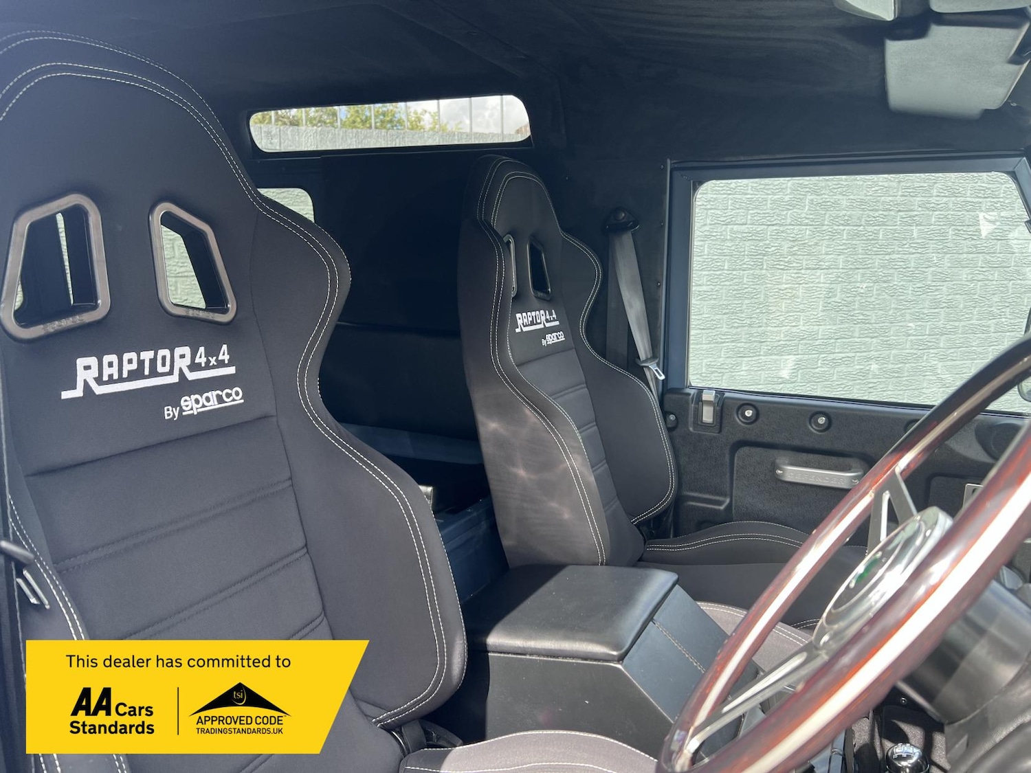 Used Land Rover Defender 110 1991 for sale - 76131400: Photo 15