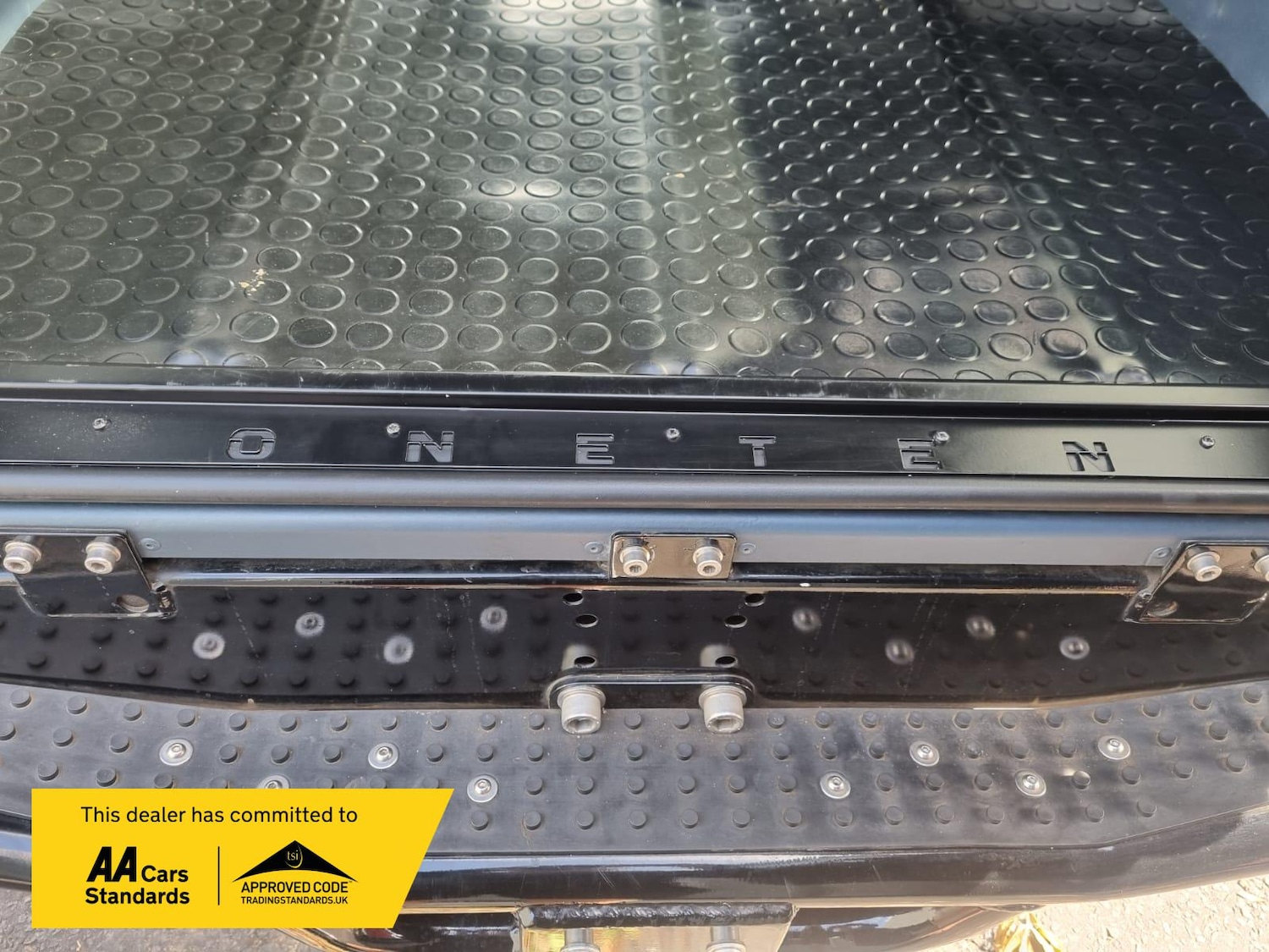 Used Land Rover Defender 110 1991 for sale - 76131400: Photo 18