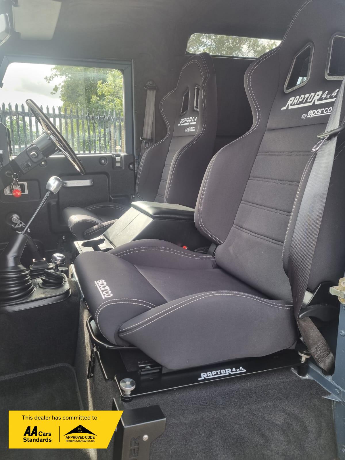 Used Land Rover Defender 110 1991 for sale - 76131400: Photo 22