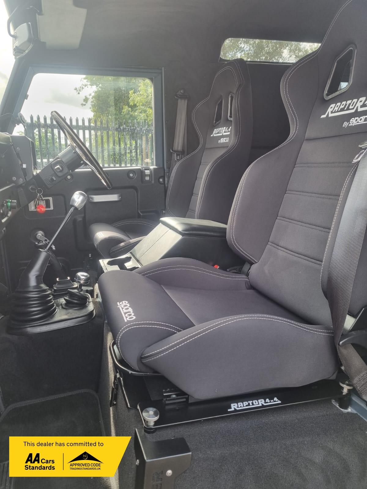 Used Land Rover Defender 110 1991 for sale - 76131400: Photo 23