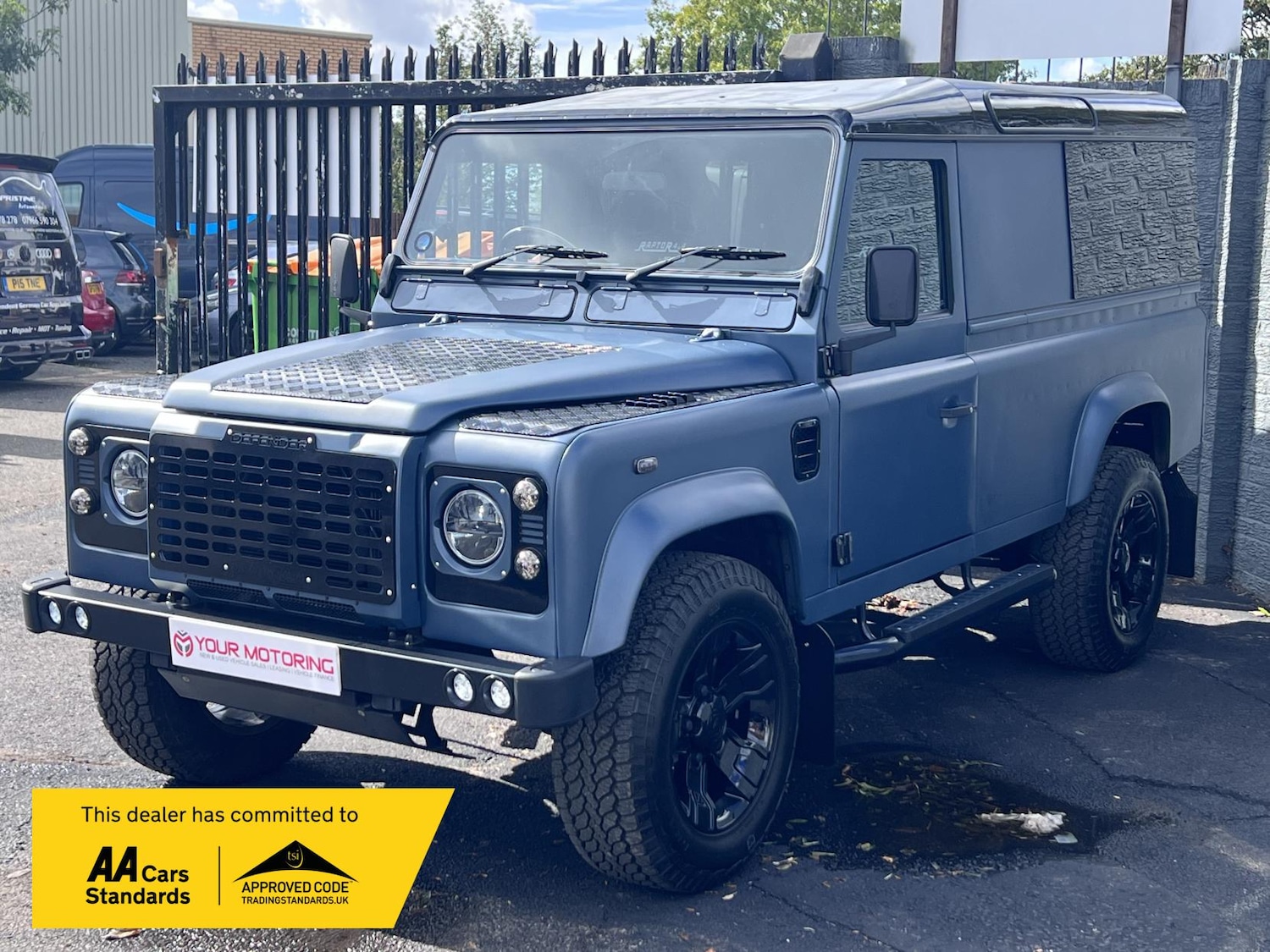 Used Land Rover Defender 110 1991 for sale - 76131400: Photo 7