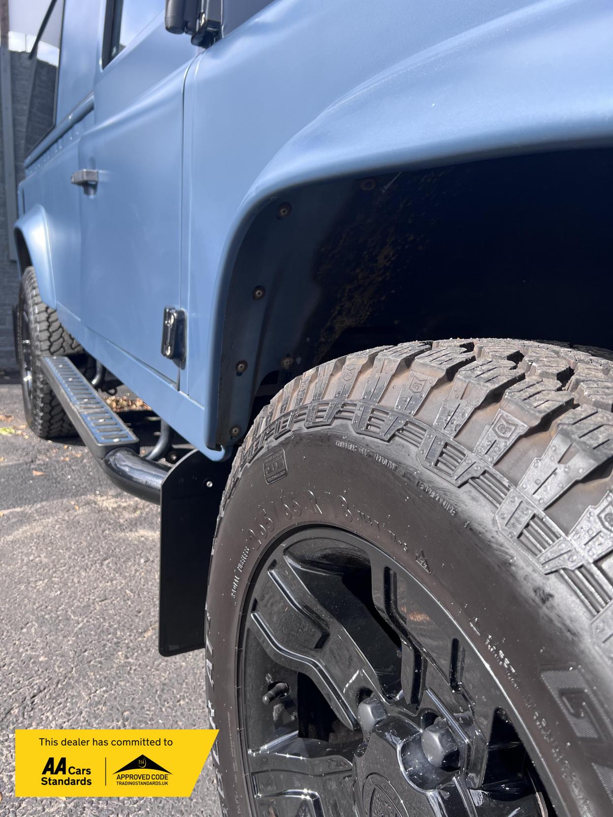 Used Land Rover Defender 110 1991 for sale - 76131400: Photo 9