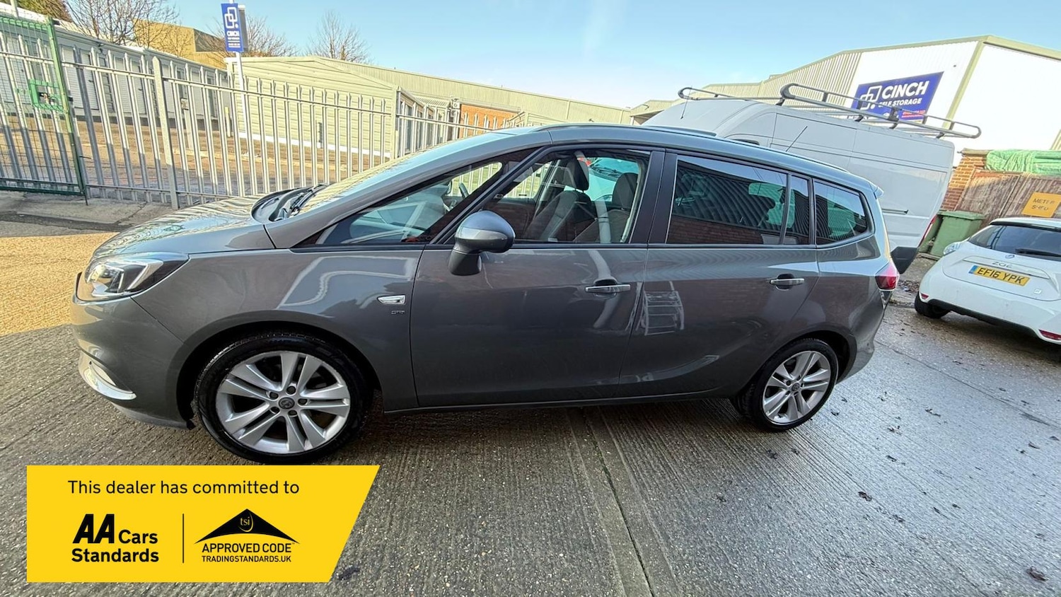 Used Vauxhall Zafira 2017 for sale - 76822121: Photo 3