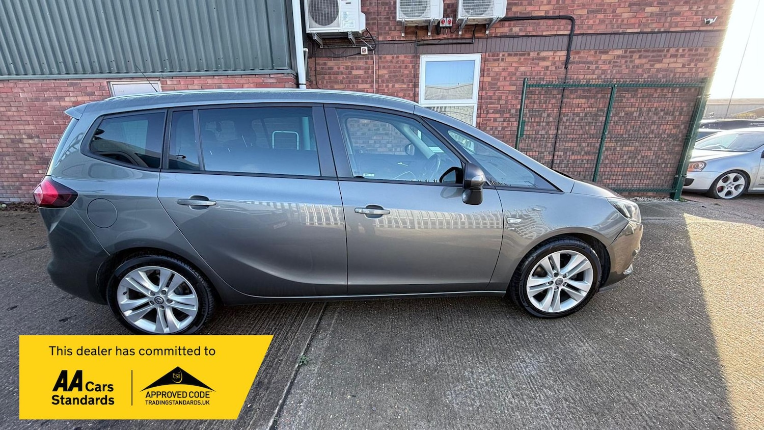 Used Vauxhall Zafira 2017 for sale - 76822121: Photo 4