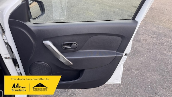 Used Dacia Sandero Stepway 2014 for sale - 73789619: Photo 16