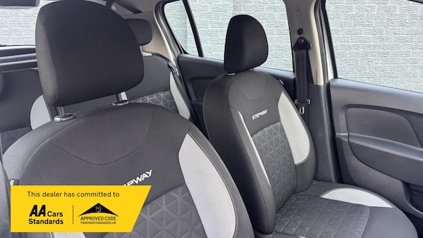 Used Dacia Sandero Stepway 2014 for sale - 73789619: Photo 19
