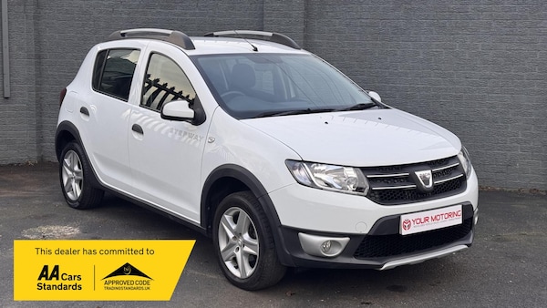 Used Dacia Sandero Stepway 2014 for sale - 73789619: Photo 2