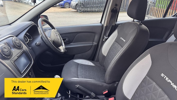 Used Dacia Sandero Stepway 2014 for sale - 73789619: Photo 30