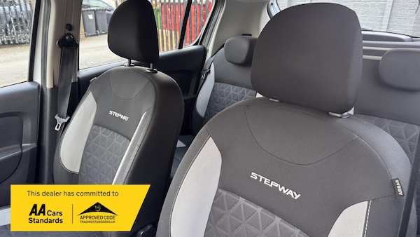 Used Dacia Sandero Stepway 2014 for sale - 73789619: Photo 31
