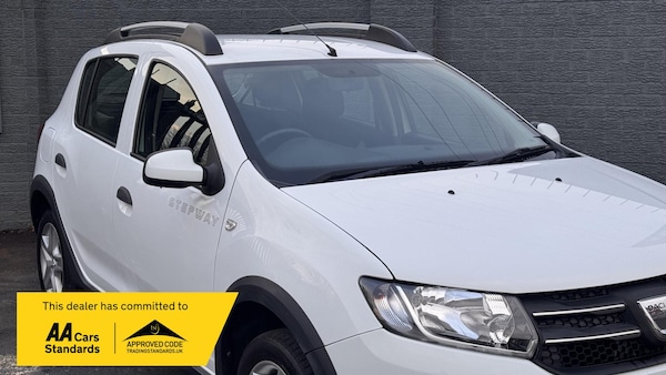 Used Dacia Sandero Stepway 2014 for sale - 73789619: Photo 4