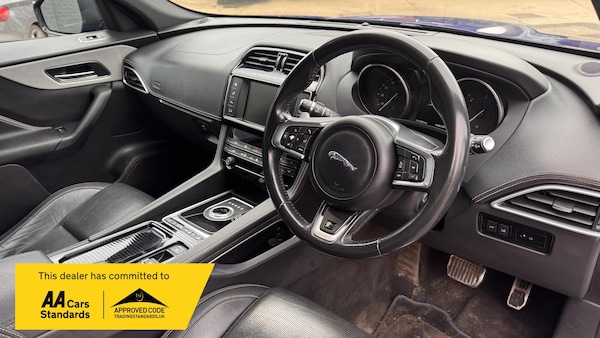 Used Jaguar F-Pace 2017 for sale - 73789618: Photo 17