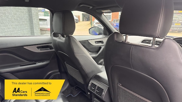 Used Jaguar F-Pace 2017 for sale - 73789618: Photo 21