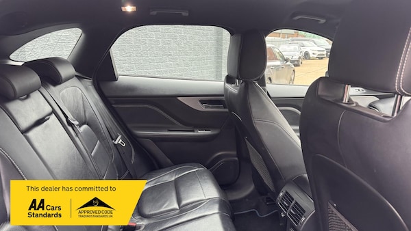 Used Jaguar F-Pace 2017 for sale - 73789618: Photo 22