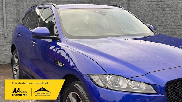 Used Jaguar F-Pace 2017 for sale - 73789618: Photo 4