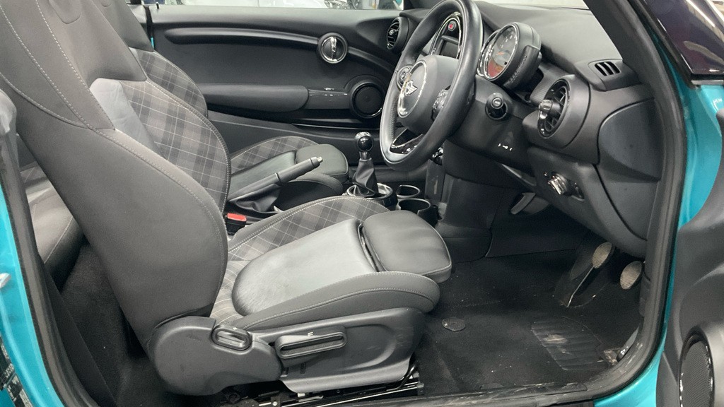 Used MINI Convertible 2017 for sale - 77453348: Photo 10