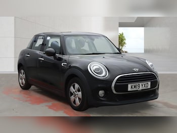 Used MINI Hatch 2019 for sale - 79588722: Photo