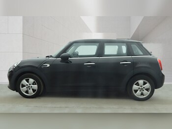 Used MINI Hatch 2018 for sale - 78213576: Photo