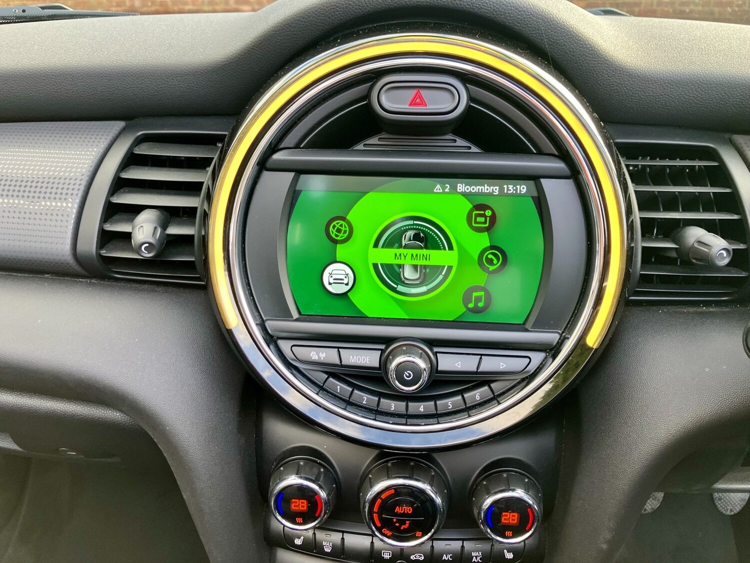 Used MINI Convertible 2019 for sale - 77231334: Photo 11