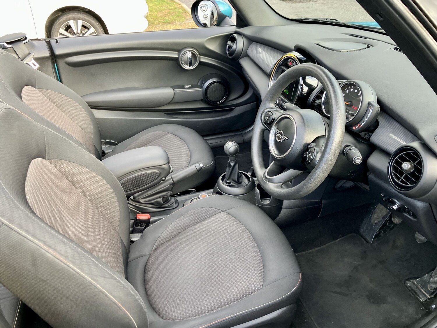 Used MINI Convertible 2019 for sale - 77231334: Photo 7