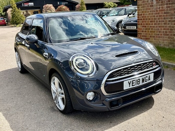 Used MINI Hatch 2018 for sale - 78610885: Photo