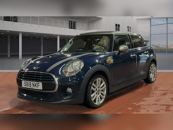 Used MINI Hatch 2018 for sale - 77906511: Photo