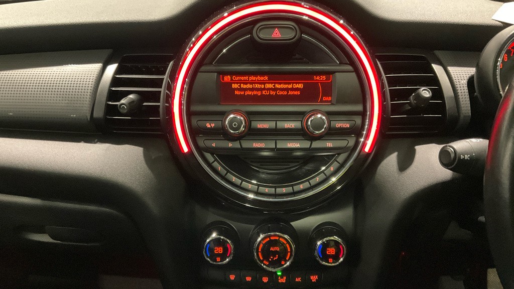 Used MINI Hatch 2014 for sale - 77453196: Photo 8