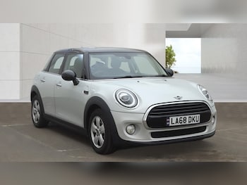 Used MINI Hatch 2018 for sale - 79302133: Photo
