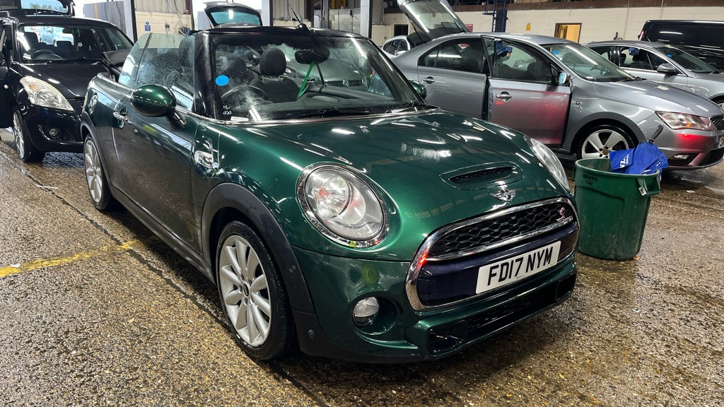 Used MINI Convertible 2017 for sale - 78201929: Photo 3