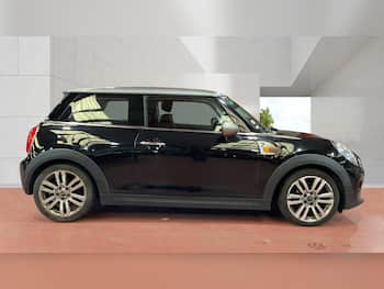 Used MINI Hatch 2018 for sale - 79825897: Photo