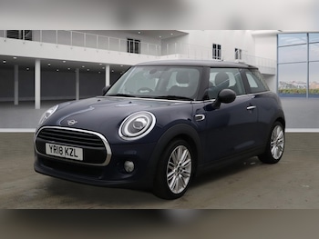 Used MINI Hatch 2018 for sale - 77377779: Photo