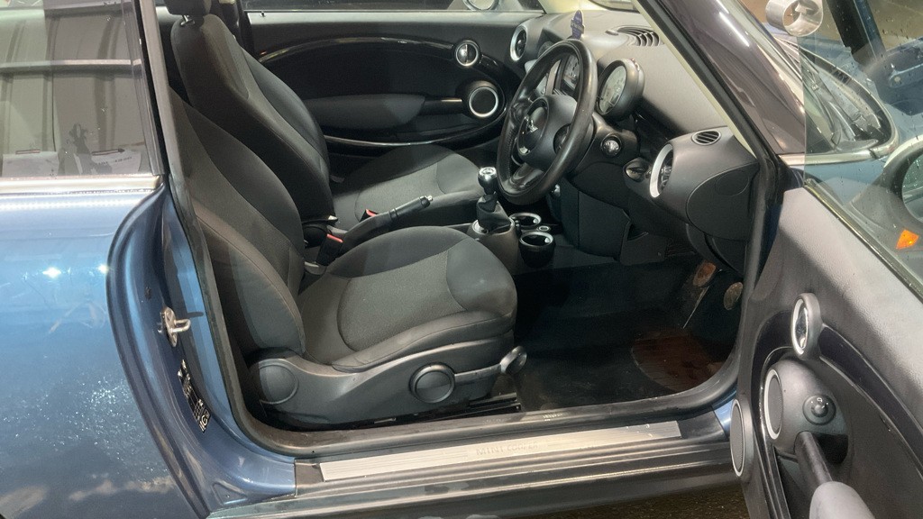 Used MINI Hatch 2011 for sale - 77774775: Photo 9