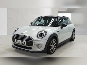 Used MINI Hatch 2019 for sale - 79551853: Photo