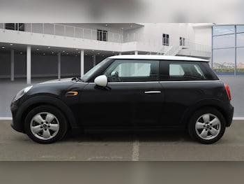 Used MINI Hatch 2016 for sale - 77921401: Photo