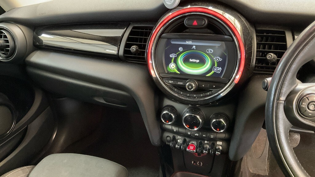 Used MINI Hatch 2018 for sale - 77584482: Photo 9