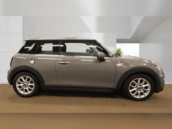 Used MINI Hatch 2018 for sale - 78267013: Photo