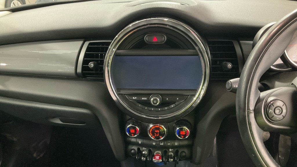 Used MINI Hatch 2015 for sale - 77572808: Photo 9